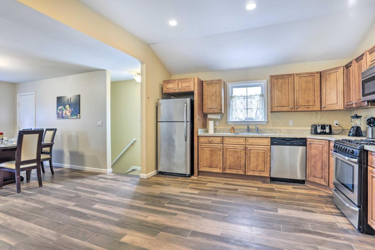 Ideally Located Glen Cove Apartment! מראה חיצוני תמונה